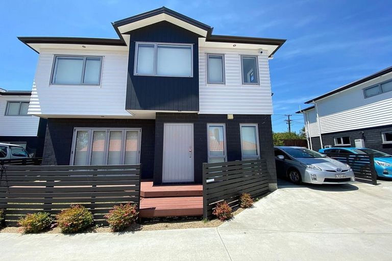 Photo of property in 61 Bolton Street, Blockhouse Bay, Auckland, 0600