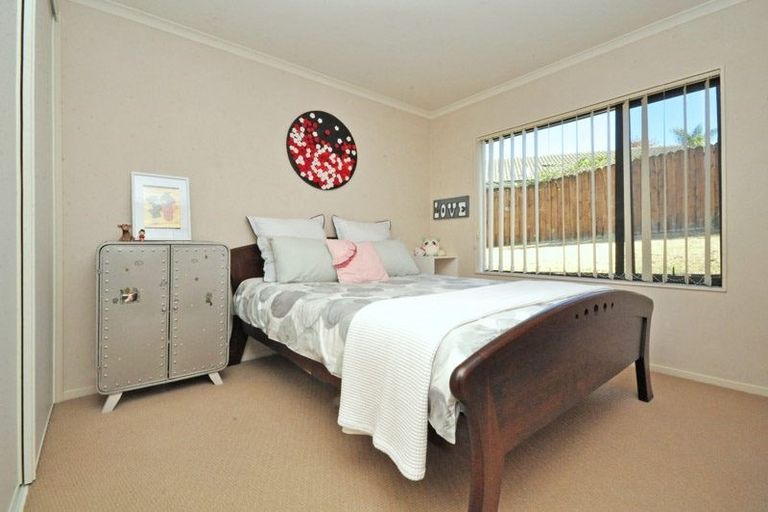 Photo of property in 30 Skelton Avenue, Randwick Park, Auckland, 2105