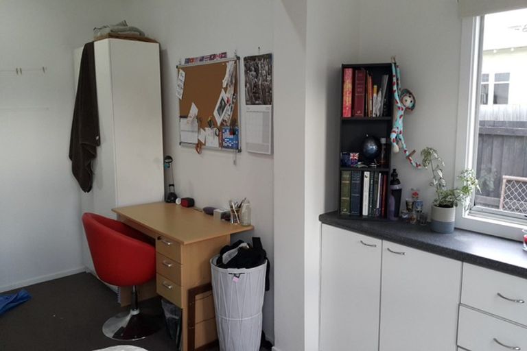 Photo of property in 103 Rattray Street, Riccarton, Christchurch, 8041