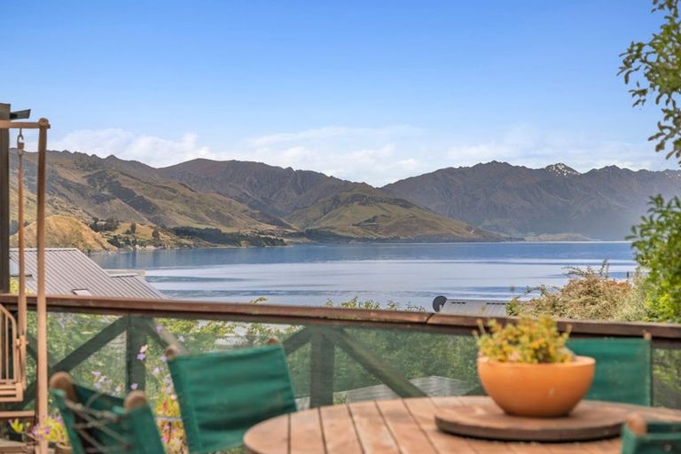 Photo of property in 12 Skinner Crescent, Lake Hawea, Wanaka, 9382