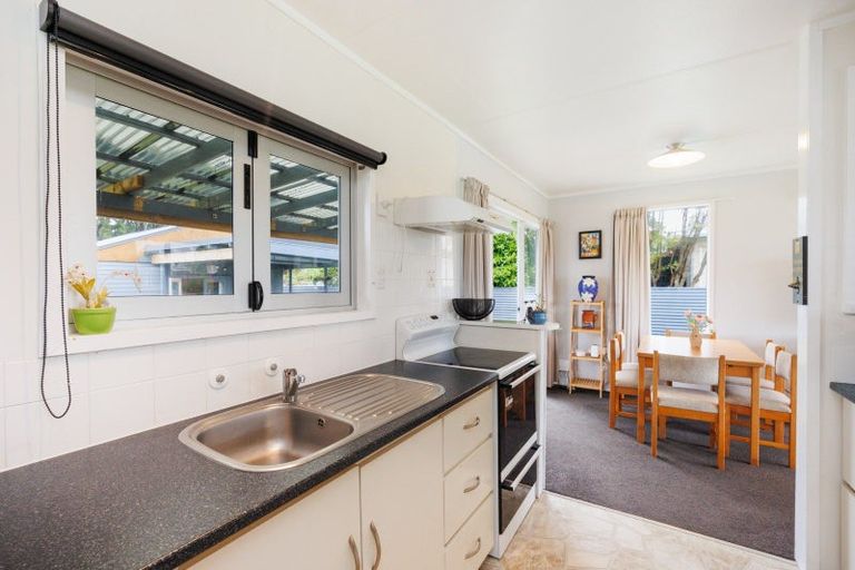 Photo of property in 62 Nash Parade, Foxton Beach, Foxton, 4815