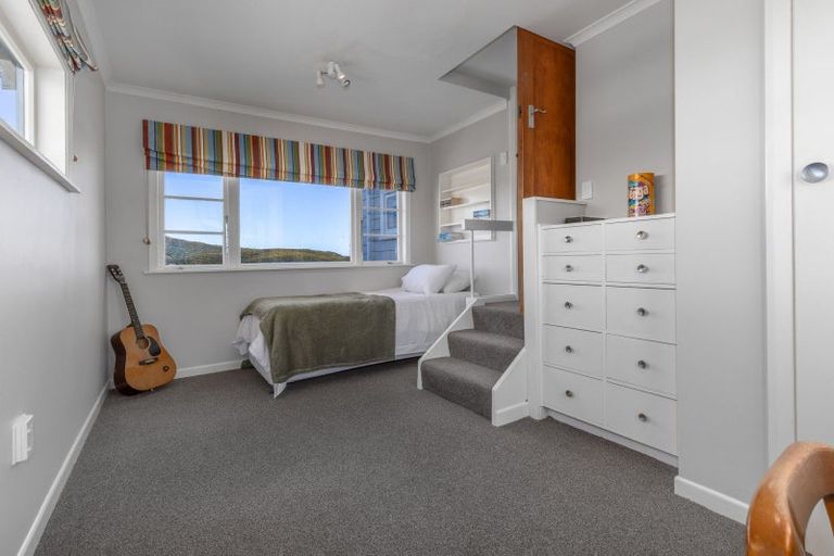 Photo of property in 68a Mana Esplanade, Paremata, Porirua, 5026