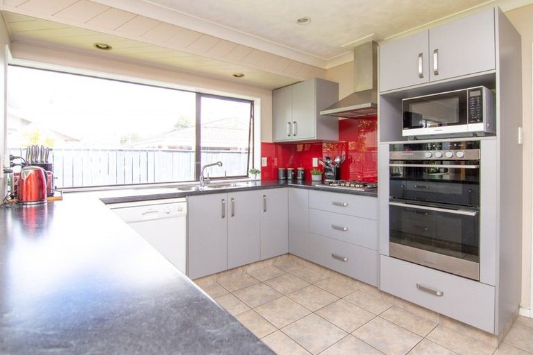 Photo of property in 115 Amberley Avenue, Highbury, Palmerston North, 4412