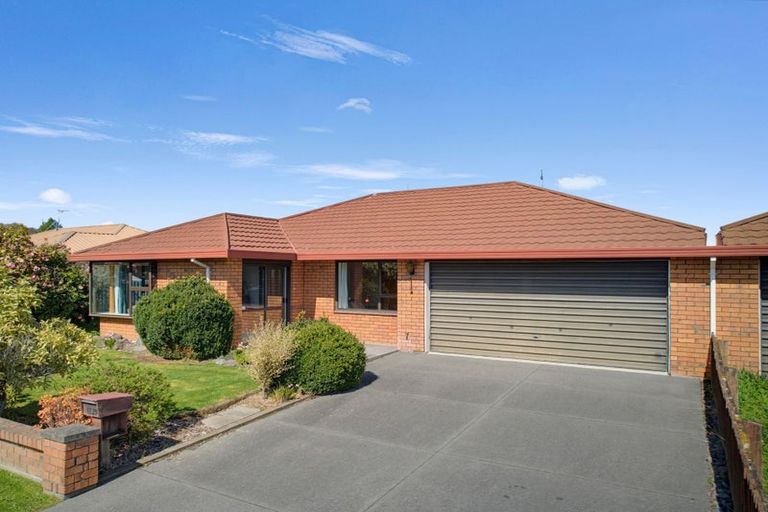 Photo of property in 19a Sheraton Place, Redwood, Christchurch, 8051