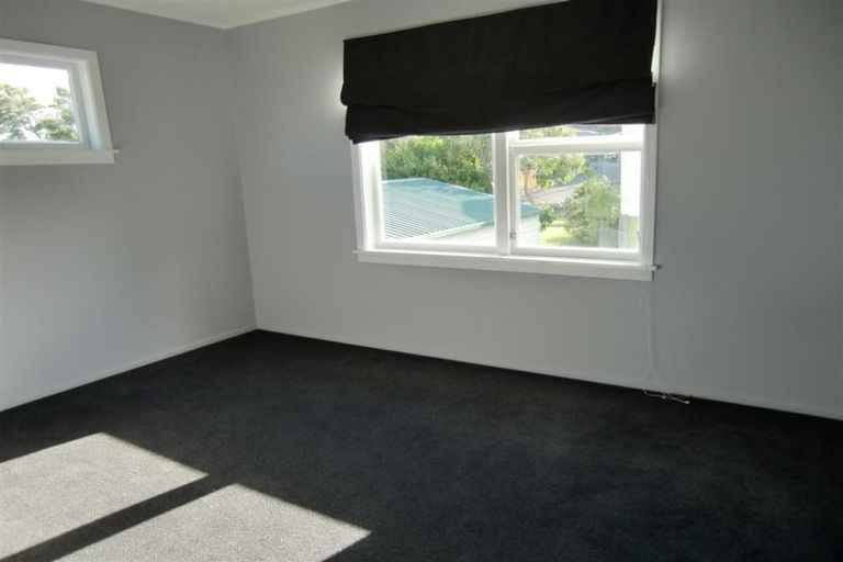 Photo of property in 6 Hillside Crescent, Westown, New Plymouth, 4310