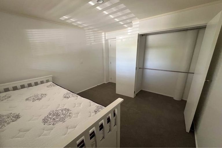 Photo of property in 42 Glenelg Road, Red Beach, 0932