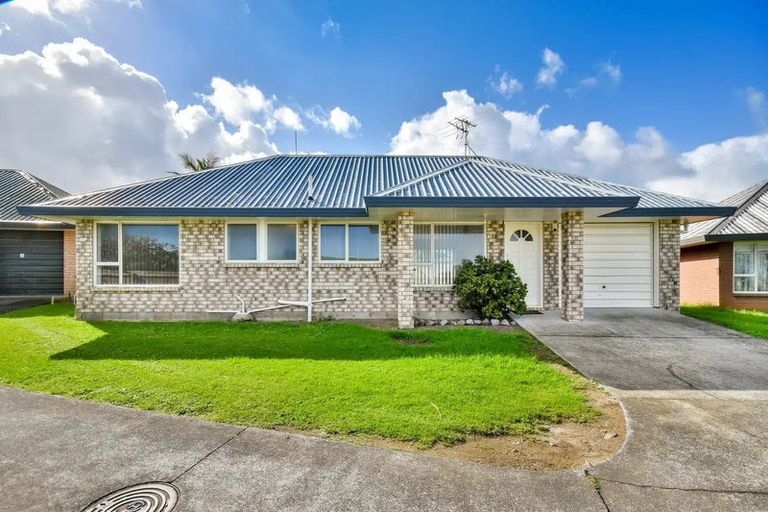 Photo of property in 1/19 Wai Iti Place, Clendon Park, Auckland, 2103