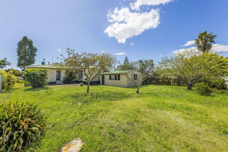 Photo of property in 16 Eastburn Street, Papakura, 2110