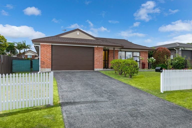 Photo of property in 74 Vintage Drive, Henderson, Auckland, 0612