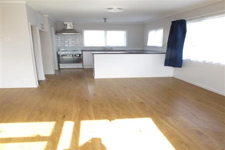 Photo of property in 1/17 Antalya Place, Manurewa, Auckland, 2102