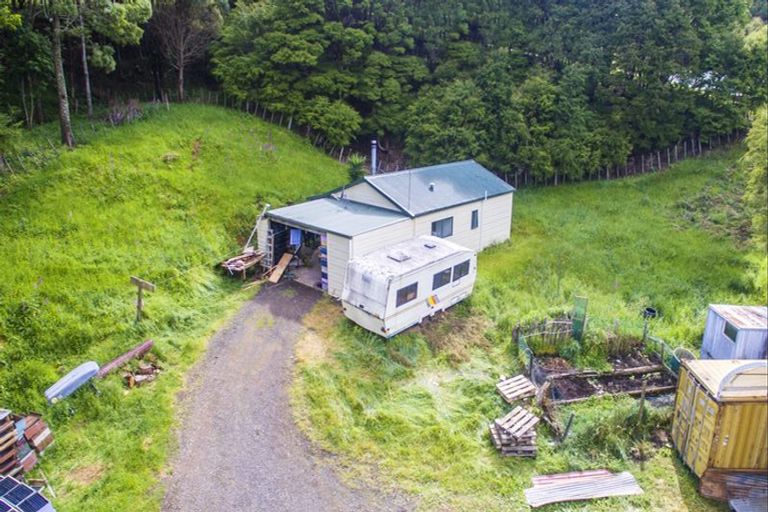 Photo of property in 195 Kapowai Road, Whenuakite, Whitianga, 3591