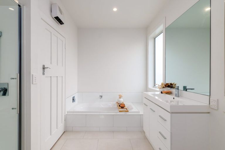 Photo of property in 106 Stapletons Road, Richmond, Christchurch, 8013