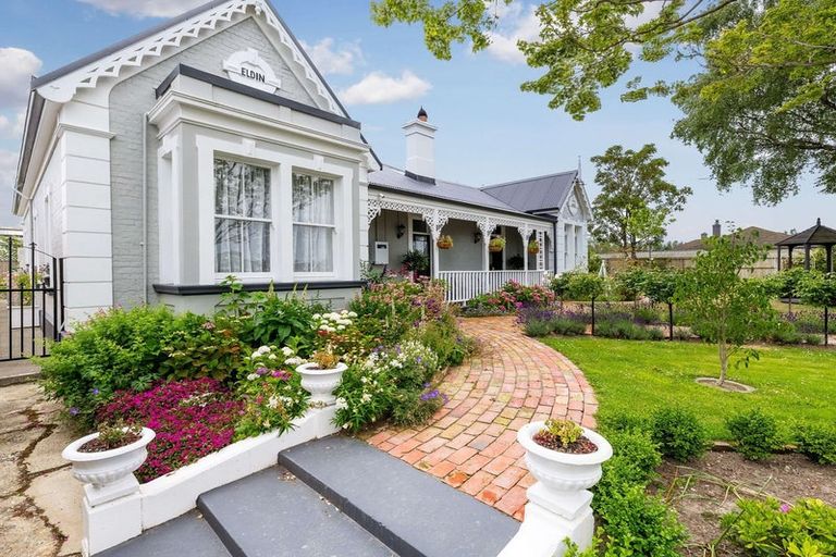 Photo of property in 14 Exeter Street, Waimate, 7924