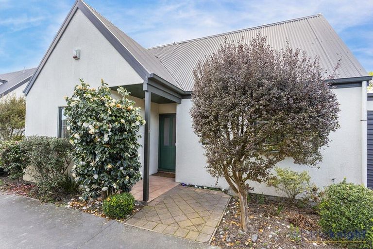 Photo of property in 2/179 Clyde Road, Burnside, Christchurch, 8053