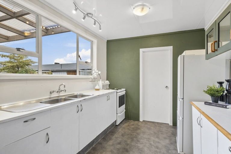 Photo of property in 52 Bathgate Street, South Dunedin, Dunedin, 9012