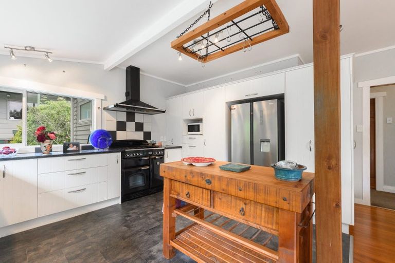 Photo of property in 133 Hinewa Road, Otumoetai, Tauranga, 3110