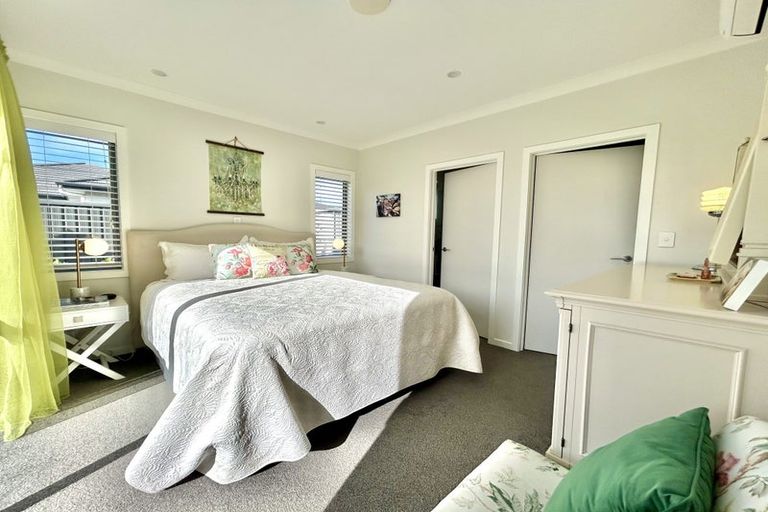 Photo of property in 72 Eriksen Road, Te Awa, Napier, 4110