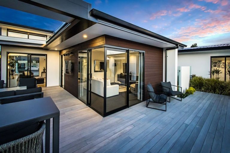 Photo of property in 16 Mersham Drive, Prebbleton, 7604