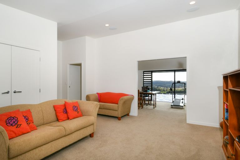 Photo of property in 911 Old North Road, Waimauku, 0882