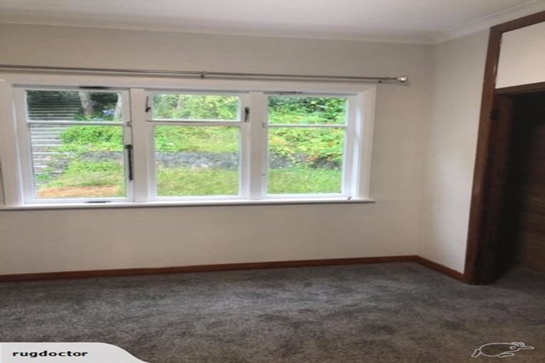 Photo of property in 70 Chamberlain Road, Karori, Wellington, 6012