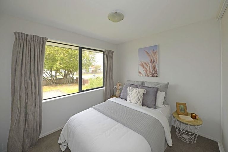 Photo of property in 27 Hargood Street, Woolston, Christchurch, 8062