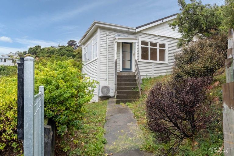 Photo of property in 131 Volga Street, Island Bay, Wellington, 6023