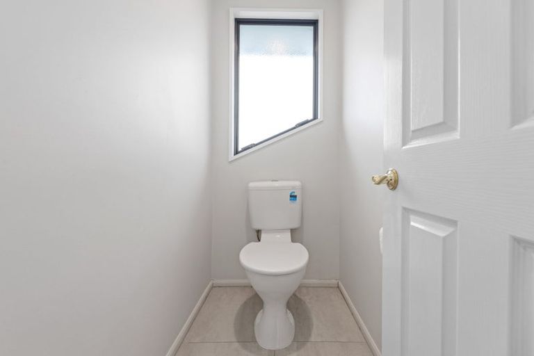 Photo of property in 24a Rue De La Mare, Parklands, Christchurch, 8083