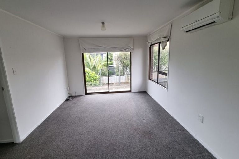 Photo of property in 2/59 Norwood Road, Bayswater, Auckland, 0622
