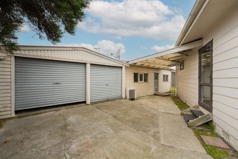 Photo of property in 9 Karamea Crescent, Kelvin Grove, Palmerston North, 4414