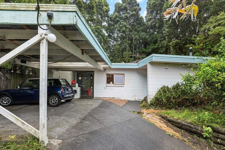 Photo of property in 19 Tainui Road, Titirangi, Auckland, 0604