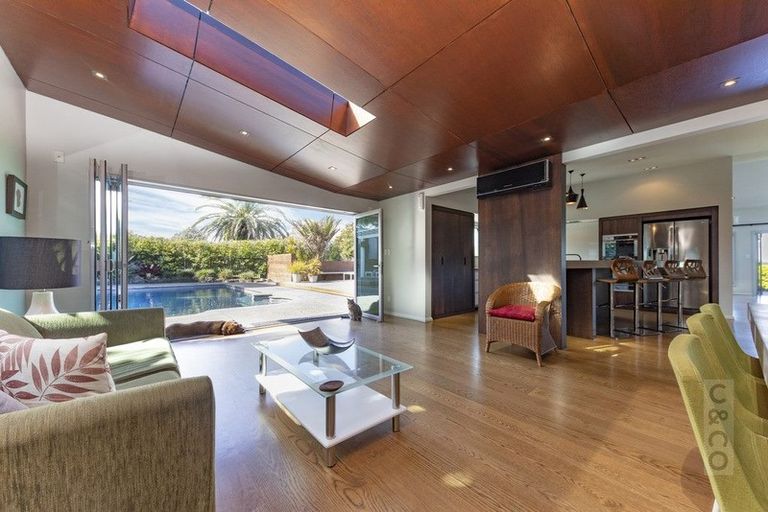 Photo of property in 175 Hanham Road, Kumeu, 0891