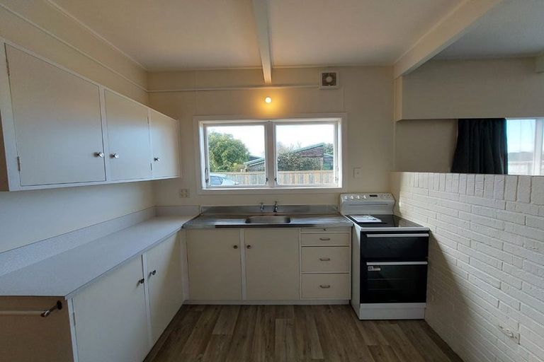 Photo of property in 43a Lismore Street, Strandon, New Plymouth, 4312