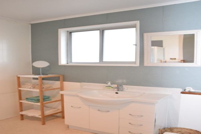 Photo of property in 13 Nevis Crescent, Grasmere, Invercargill, 9810