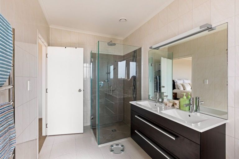 Photo of property in 19b Kowhai Road, Wainui, Silverdale, 0992