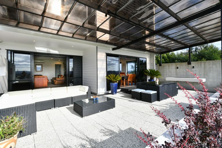 Photo of property in 911 Old North Road, Waimauku, 0882