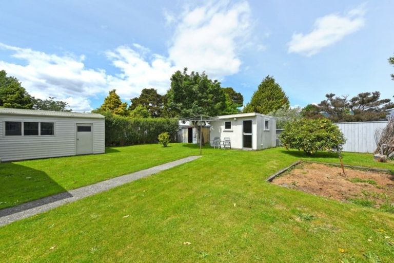 Photo of property in 14 California Drive, Totara Park, Upper Hutt, 5018