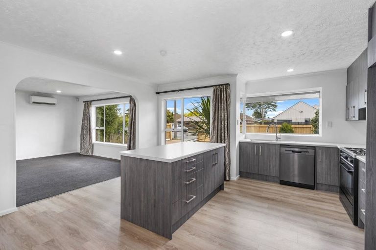 Photo of property in 90 Neill Street, Hornby, Christchurch, 8042