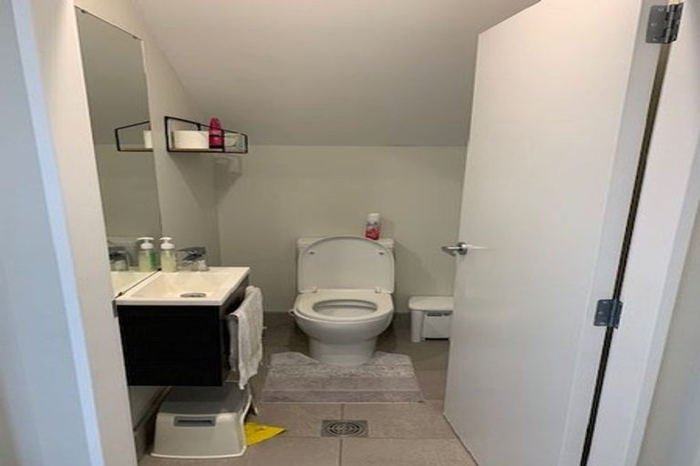 Photo of property in 27 Komanawa Lane, Mount Wellington, Auckland, 1062