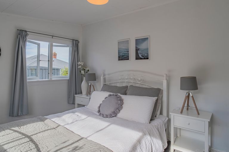 Photo of property in 1 Belfield Street, Waimataitai, Timaru, 7910