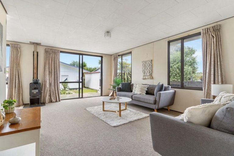 Photo of property in 3b Longstead Avenue, Papamoa Beach, Papamoa, 3118