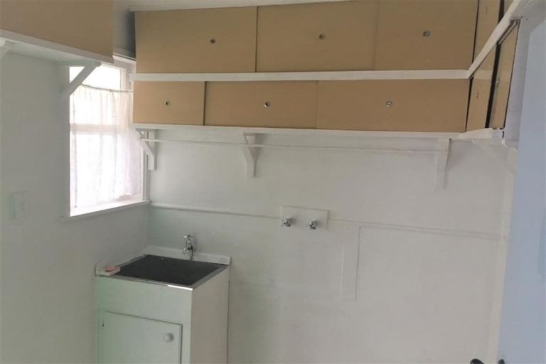 Photo of property in 16 Victory Place, Aramoho, Whanganui, 4500