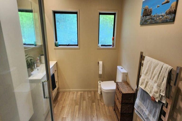 Photo of property in 35a Beaumont Crescent, Frankleigh Park, New Plymouth, 4310