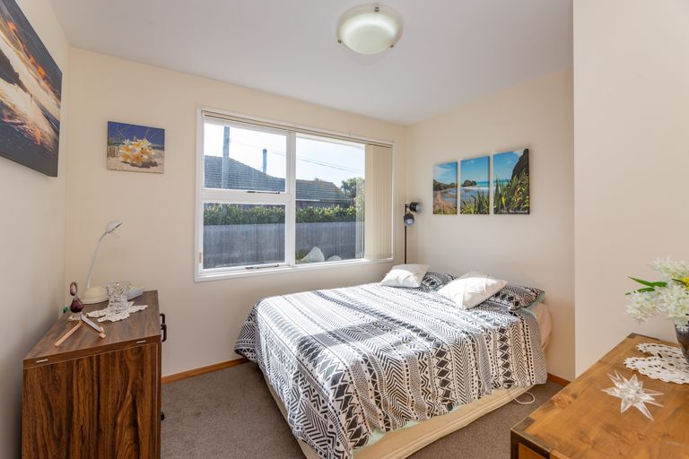 Photo of property in 174 Bower Avenue, New Brighton, Christchurch, 8083