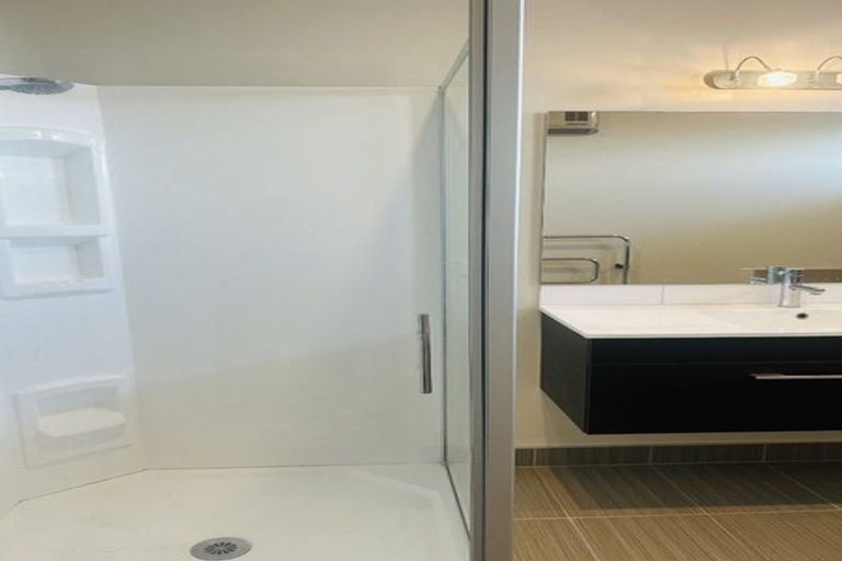 Photo of property in 10 Pakura Street, Pegasus, 7612