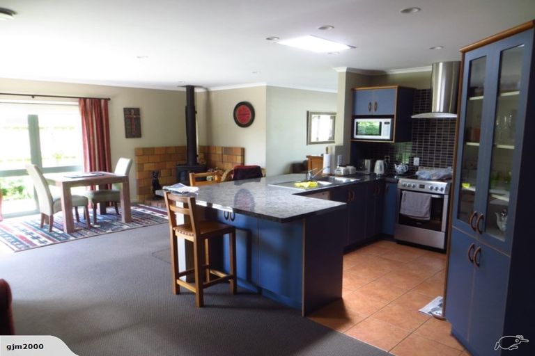 Photo of property in 37 Carlyle Street, Leamington, Cambridge, 3432