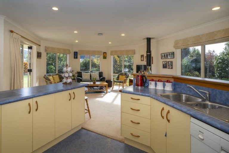 Photo of property in 17 Whiting Drive, Wakefield, 7025