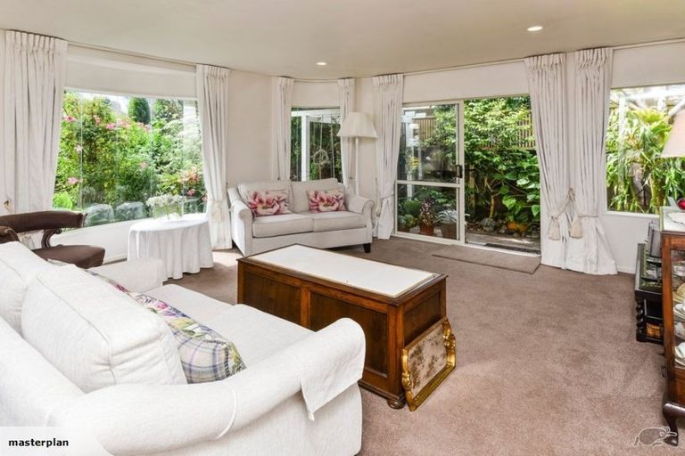 Photo of property in 2/36 Francis Street, Hauraki, Auckland, 0622