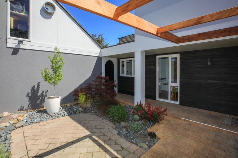 Photo of property in 53 Hooker Avenue, Chedworth, Hamilton, 3210