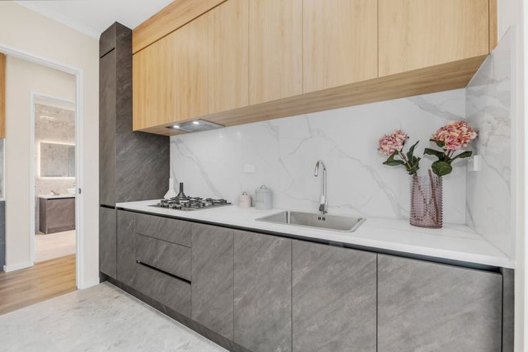 Photo of property in 24 Ballyalton Crescent, Flat Bush, 2019