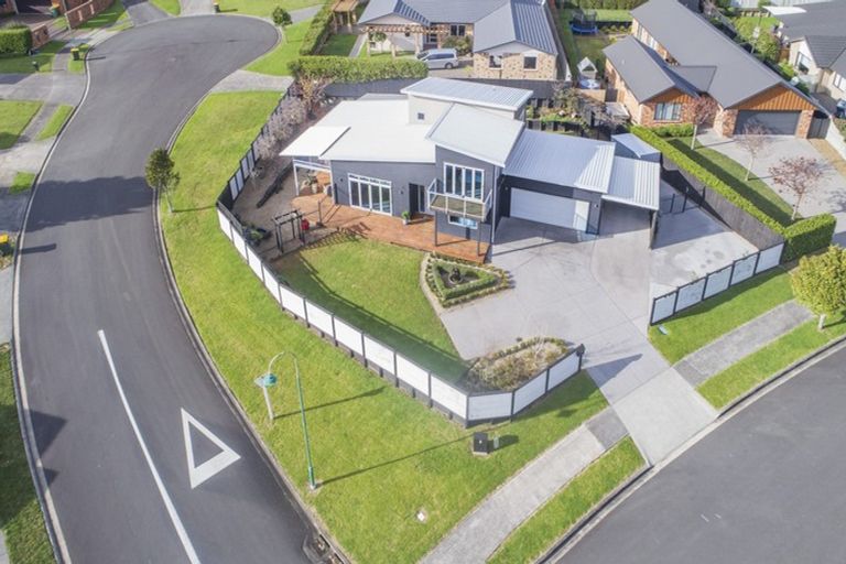 Photo of property in 53 Ina Ville Drive, Pukekohe, 2120